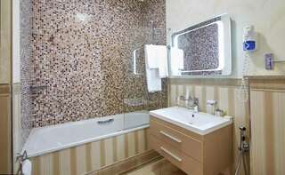 Гостиница Royal Hotel SPA & Wellness Ярославль Стандартный двухместный номер с одной кроватью-4